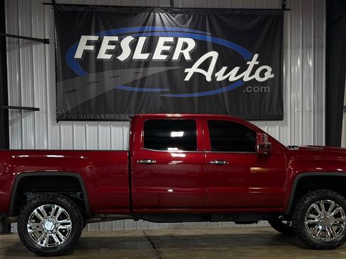 Used 2018 GMC Sierra 2500 Denali w/ Duramax Plus Package AWD/4WD image 1