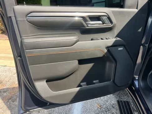 Used 2024 GMC Sierra 2500 AT4 w/ AT4 Premium Plus Package image 6