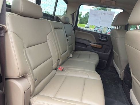 Used 2019 GMC Sierra 2500 SLT w/ Duramax Plus Package AWD/4WD image 11