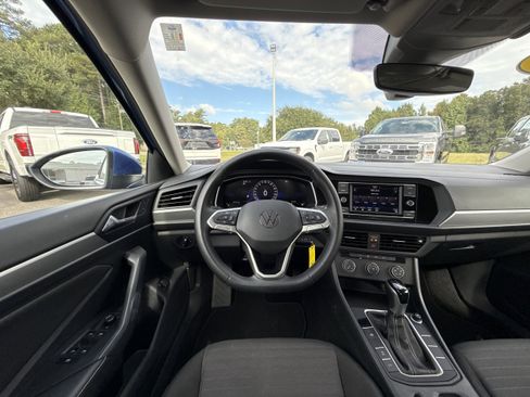 Used 2024 Volkswagen Jetta S image 12