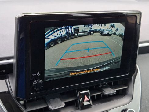 Used 2025 Toyota Corolla LE FWD image 19