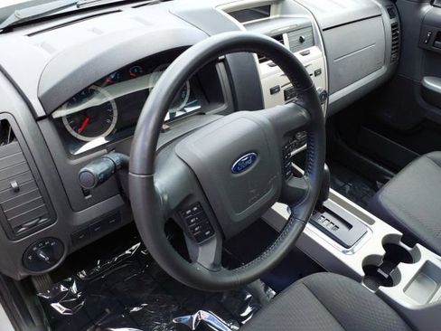 Used 2012 Ford Escape XLT FWD image 5