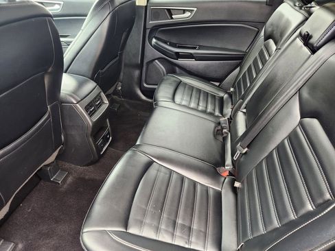 Used 2020 Ford Edge SEL w/ Convenience Package FWD image 29