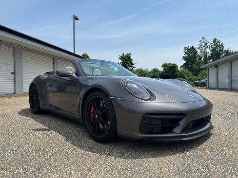 Used 2024 Porsche 911 Carrera GTS RWD image 7
