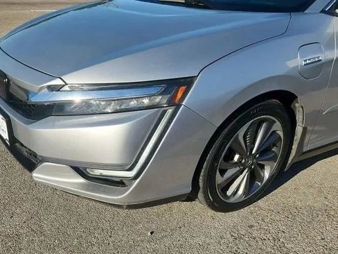 Used 2018 Honda Clarity Touring image 14