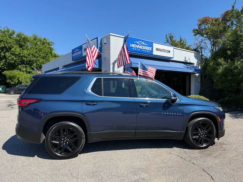 Used 2022 Chevrolet Traverse LT AWD/4WD image 10