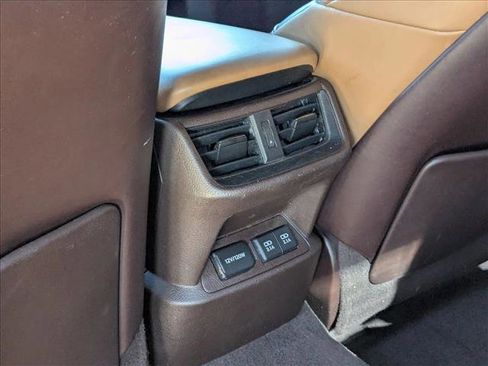 Used 2020 Lexus ES 350 w/ Luxury Package image 19