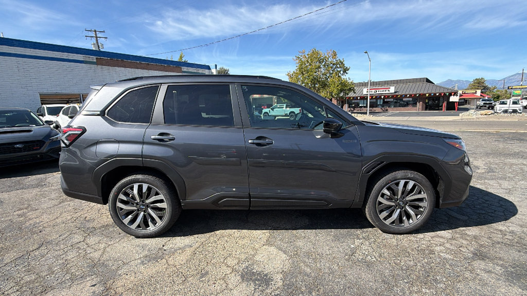 New 2026 Subaru Forester Touring AWD/4WD image 3