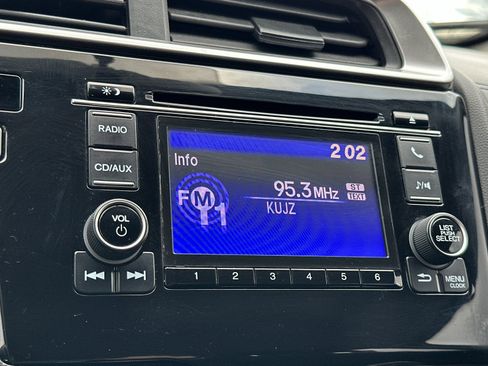 Used 2017 Honda Fit LX image 18