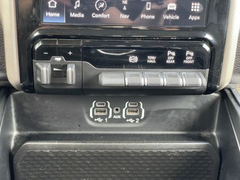 Certified 2024 RAM 2500 Laramie w/ Towing Technology Group image 26