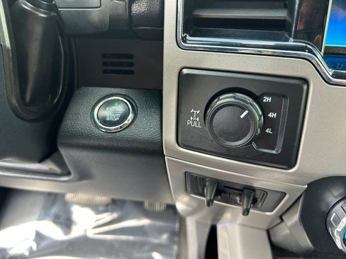 Used 2022 Ford F350 Lariat w/ Lariat Ultimate Package AWD/4WD image 19