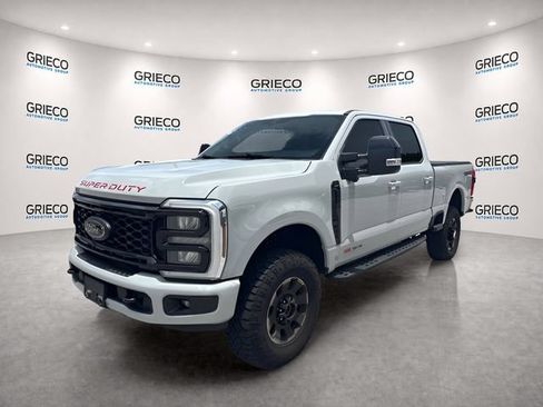 Used 2025 Ford F250 Lariat w/ Tremor Off-Road Package AWD/4WD image 5