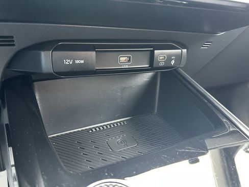 Used 2023 Kia Niro Wind FWD image 33