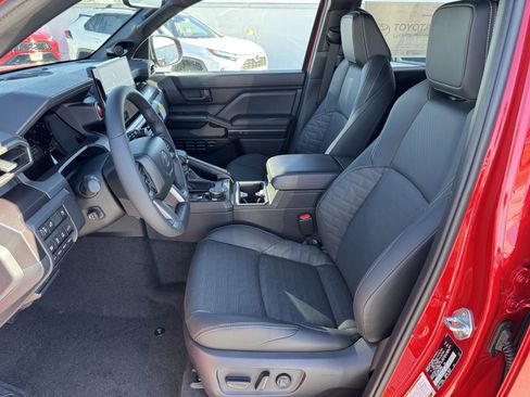 New 2025 Toyota 4Runner TRD Off-Road Premium image 2