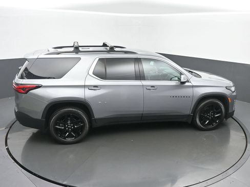 Used 2023 Chevrolet Traverse LT w/ Rear Camera Mirror Package AWD/4WD image 43