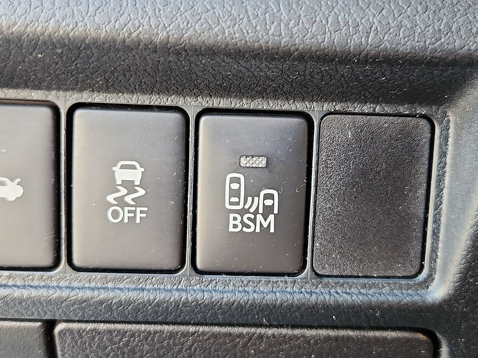 Used 2015 Toyota Avalon XLE Touring FWD image 25