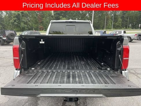 Used 2024 Toyota Tacoma TRD Off-Road w/ TRD Off Road Upgrade Package AWD/4WD image 16