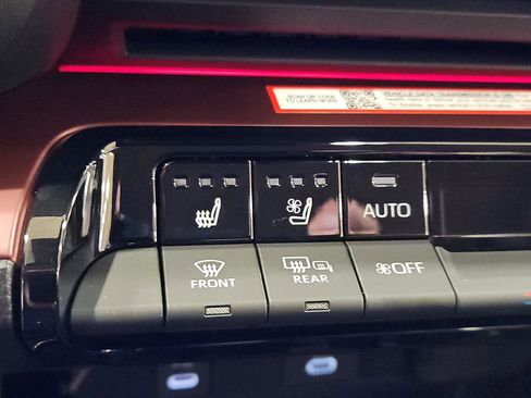 New 2026 Toyota Prius Plug-In Hybrid image 10