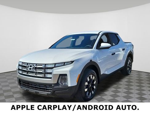 Used 2025 Hyundai Santa Cruz SE image 2