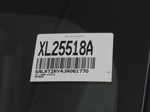 Used 2018 Land Rover Discovery HSE Luxury image 26