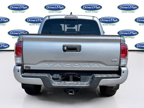 Used 2021 Toyota Tacoma TRD Sport w/ TRD Premium Sport Package AWD/4WD image 6