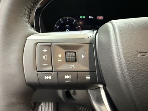 Certified 2027 INFINITI QX60 Luxe w/ Family Package FWD image 18