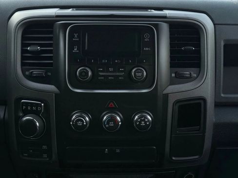 Used 2017 RAM 1500 Express image 28