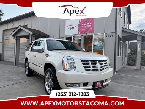 Used 2010 Cadillac Escalade Premium image 1