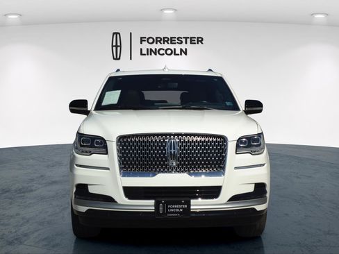 Used 2024 Lincoln Navigator L Reserve AWD/4WD image 8