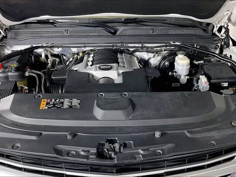 Used 2017 Cadillac Escalade Platinum image 13