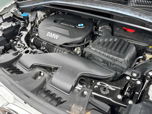 Used 2018 BMW X1 sDrive28i image 32