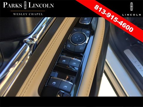 Certified 2023 Lincoln Corsair Reserve image 16