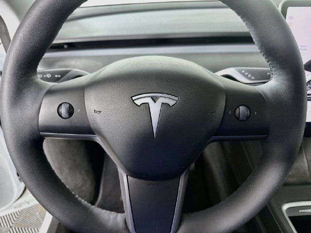 Used 2023 Tesla Model Y Long Range AWD/4WD image 9