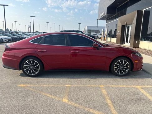 Used 2023 Hyundai Sonata Limited FWD image 2