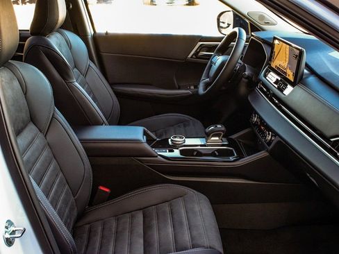 New 2026 Mitsubishi Outlander AWD image 42