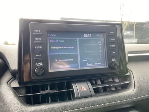 Used 2019 Toyota RAV4 LE image 34