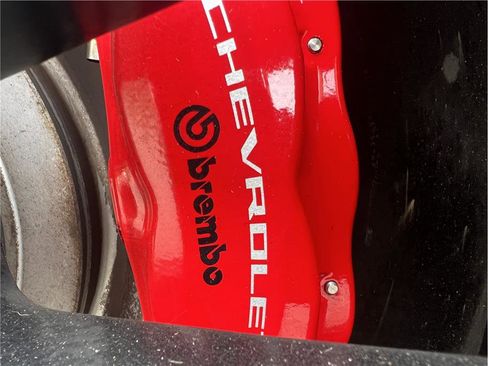 Used 2015 Chevrolet Camaro SS w/ SS Performance Package RWD image 10