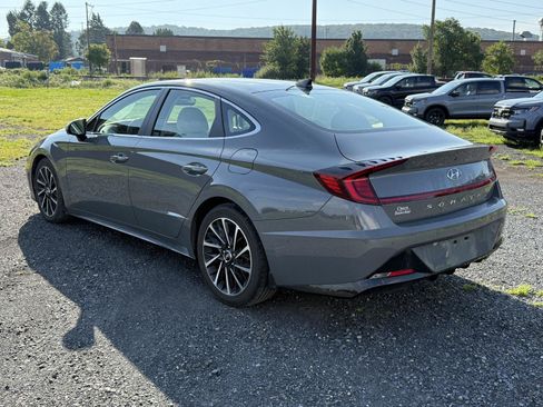 Certified 2021 Hyundai Sonata Limited w/ Winter Weather Package FWD image 6