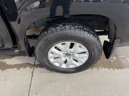 Used 2022 Nissan Frontier S w/ Technology Package image 9