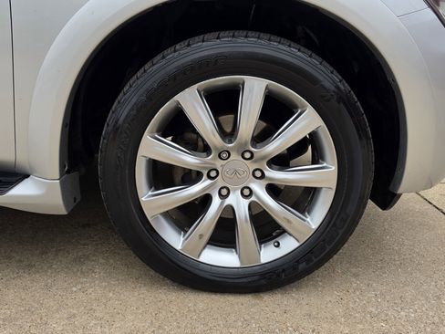 Used 2012 INFINITI QX56 2WD w/ Theater Pkg image 16