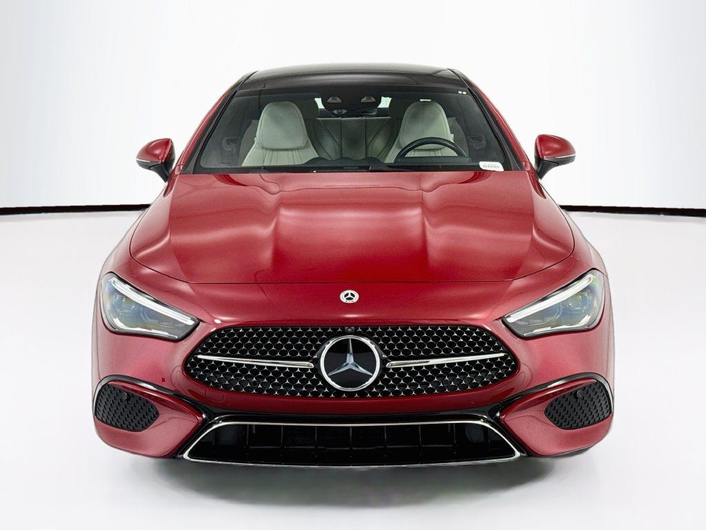 Used 2026 Mercedes-Benz CLE 300 4MATIC Coupe image 2