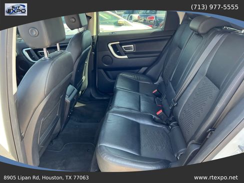 Used 2018 Land Rover Discovery Sport SE AWD/4WD image 22