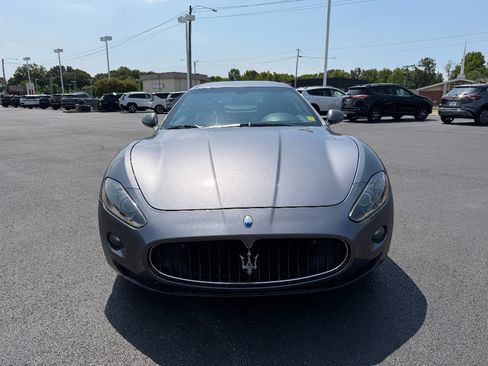 Used 2009 Maserati GranTurismo Coupe RWD image 2