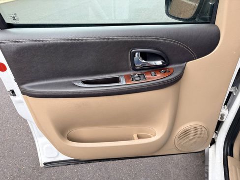 Used 2008 Chevrolet Uplander LS w/ Climate Package FWD image 12