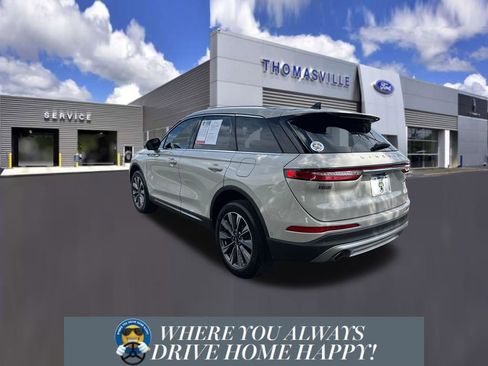 Used 2022 Lincoln Corsair Reserve w/ Equipment Group 201A AWD/4WD image 4