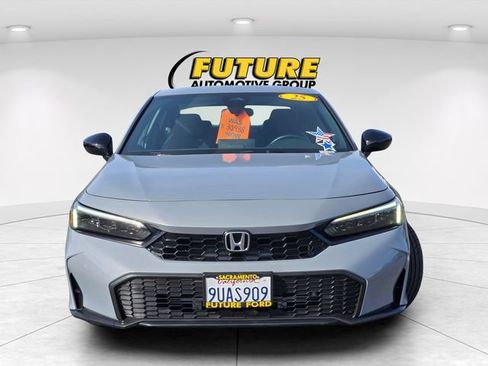 Used 2025 Honda Civic Sport image 2