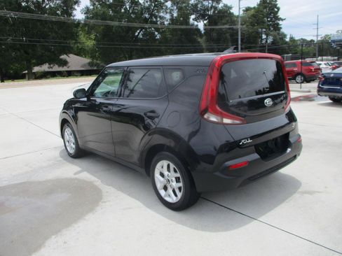 Used 2021 Kia Soul S FWD image 8