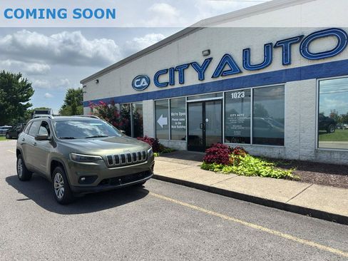 Used 2021 Jeep Cherokee Latitude Lux w/ Comfort/Convenience Group AWD/4WD image 1
