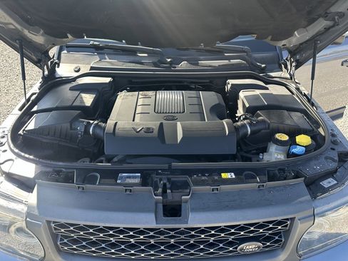 Used 2011 Land Rover Range Rover Sport HSE image 24