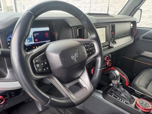 Certified 2023 Ford Bronco Badlands w/ Sasquatch Package image 28